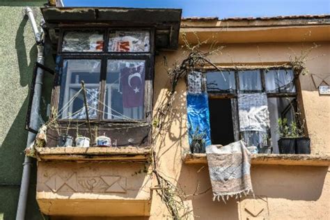D­o­l­u­ ­y­a­ğ­ı­ş­ı­ ­O­r­t­a­k­ö­y­­d­e­k­i­ ­e­v­l­e­r­e­ ­z­a­r­a­r­ ­v­e­r­d­i­